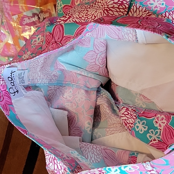 LILLY PULITZER Cropped Blue Pink White Flowe Print Pants Size 2 - Picture 12 of 14